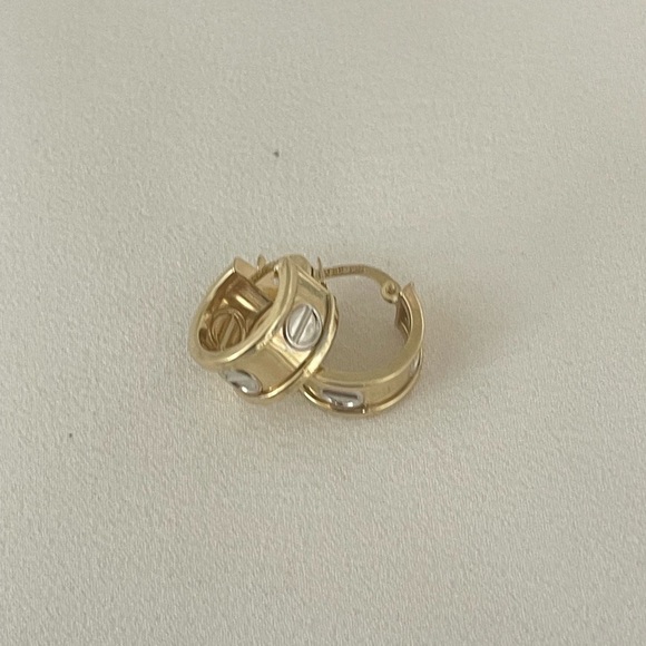 Solid 10k Gold Small Hoop Earrings PRICE FIRME - Picture 2 of 6